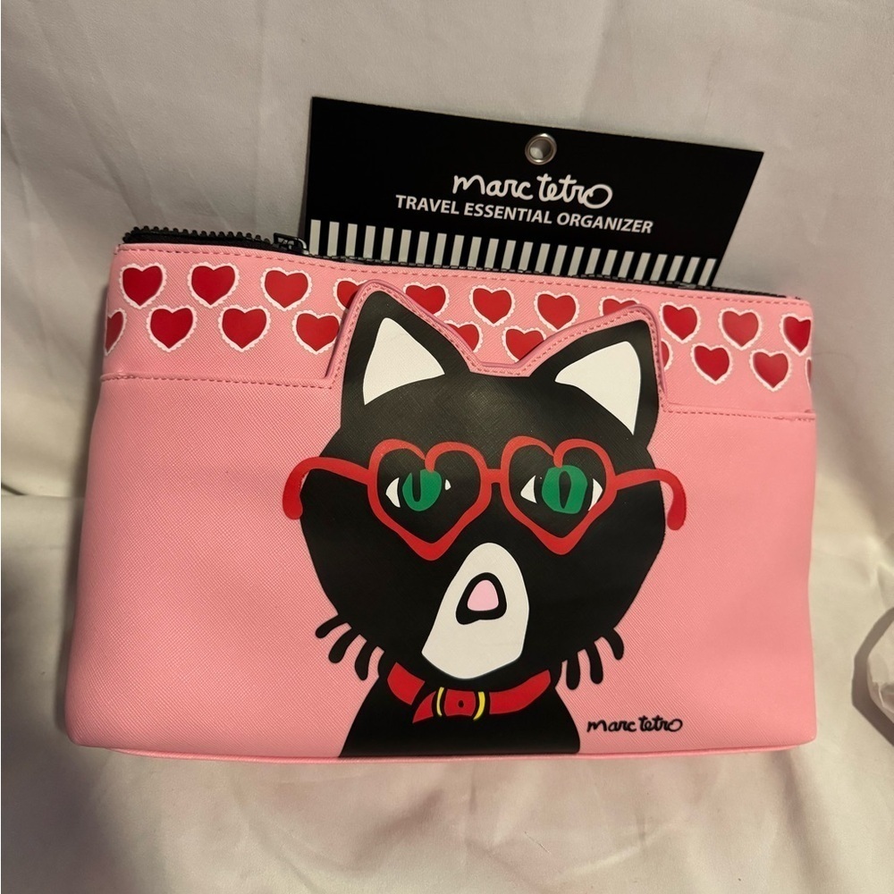 Mark Tetro Huge travel organizer